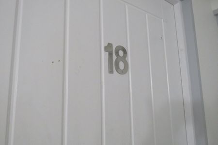 High Street - Photo 2