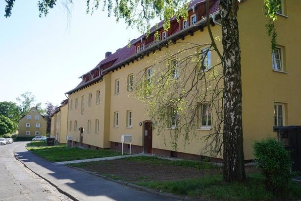 Attraktiv! Tolle 3-Zimmer-Wohnung mit Balkon für eine kleine Familie - Photo 1