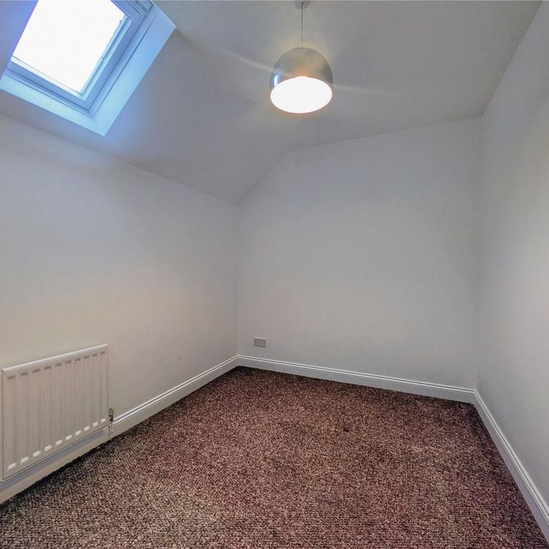 3 bedroom flat to rent - Photo 1