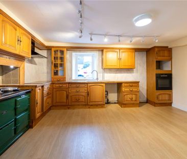 4 bedroom detached house to rent - Photo 1