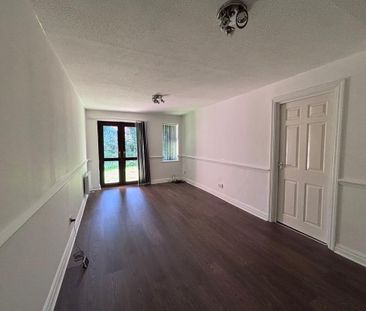 1 bedroom ground floor flat to rent - Photo 1