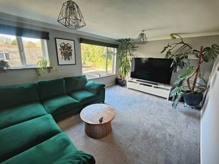 Penzance, Penzance, TR18 - Photo 2