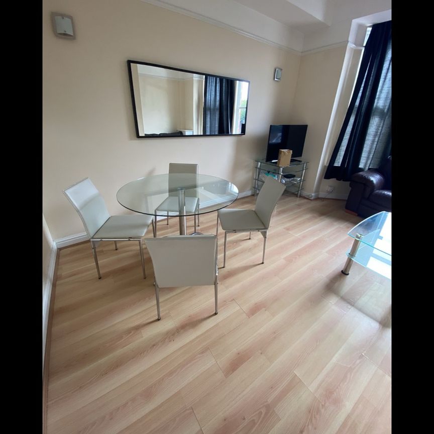 2 Bed Flat, Penny Lane, L18 - Photo 1