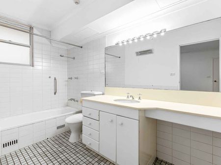 Madison Carrington Apartments in heart of CBD! - Photo 3