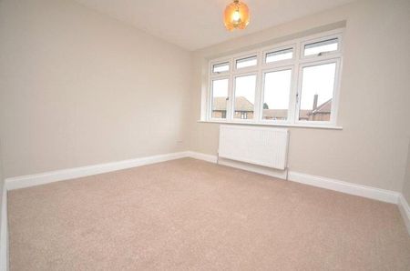 4 bedroom detached house to rent - Photo 5