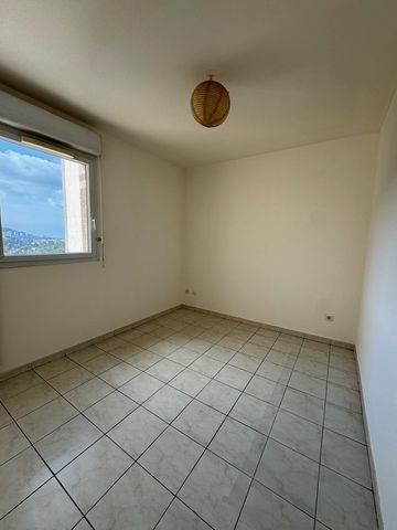 T2 - Photo 3