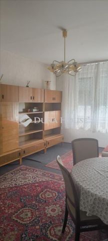 Kiadó jó állapotú panel lakás - Budapest XV. kerület - Fotó 4