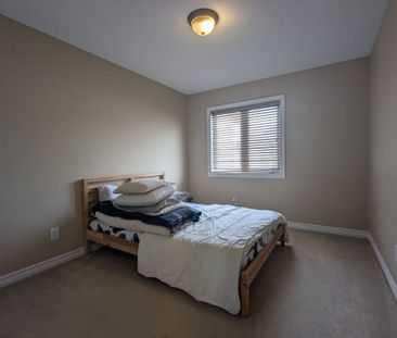 For Lease - 762 Bowercrest Crescent, Blossom Park - Airport and Are... - Photo 2