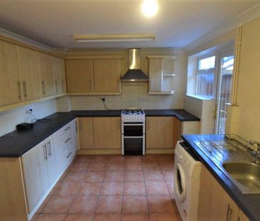 3 bedroom detached house to rent - Photo 5