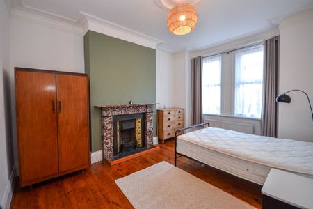 2 bed flat to rent in Hyde Terrace, Gosforth, NE3 - Photo 5