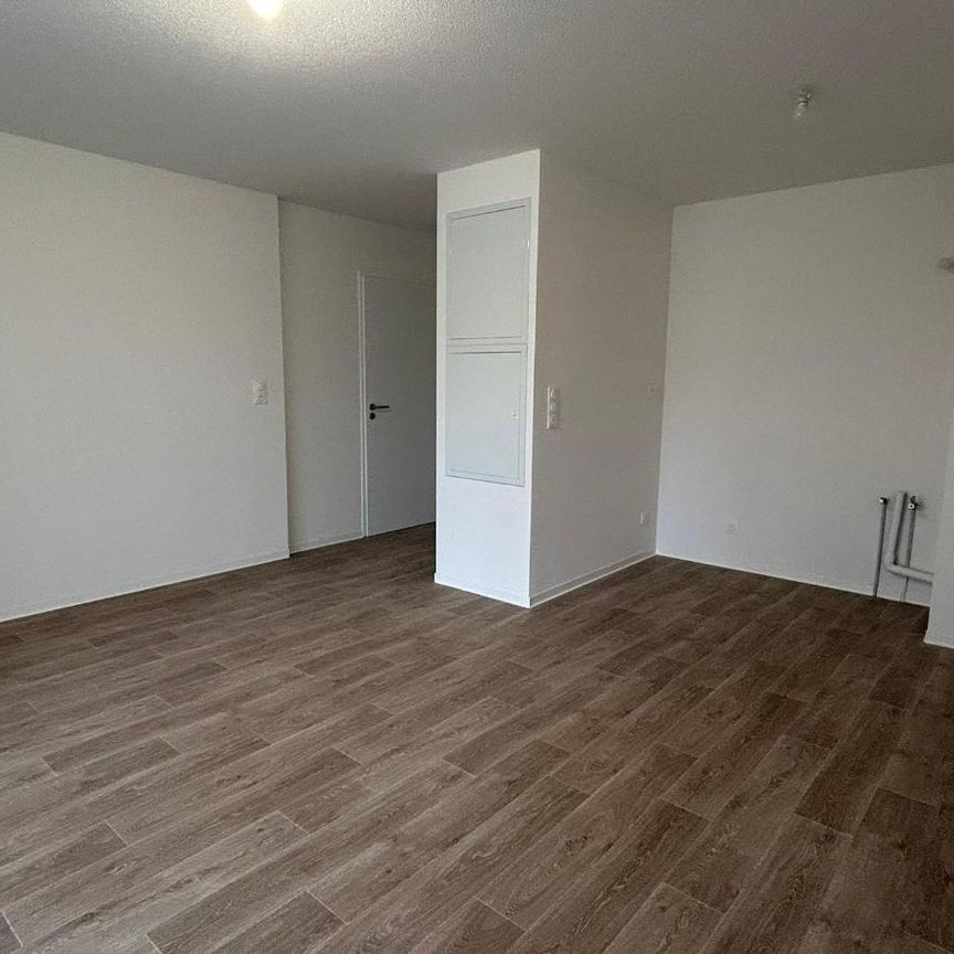 Location Appartement 1 pièce 28m² MULHOUSE 68100 - Photo 1