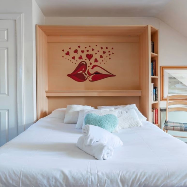 1 Bed Flat, Rose Street, EH2 - Photo 1