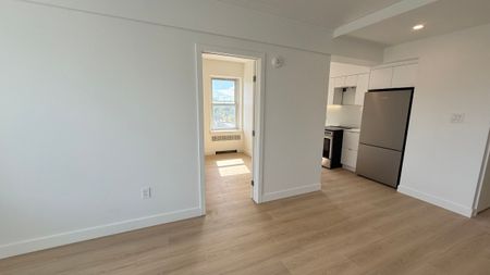 10 Rosemount Avenue - Photo 2