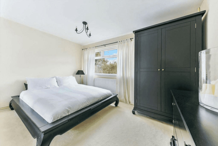 St. Peters Close, Ilford, IG2 - Photo 5