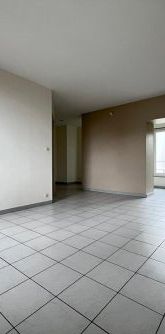 T4 de 73m² meublé - Rond Point de Paris - Location Appartement nantes : 73 m2 - Photo 1
