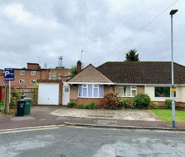 2 bedroom semi-detached bungalow to rent - Photo 2