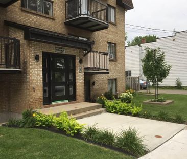 4 1/2 Ste-Thérèse (près gare de train) - Photo 4