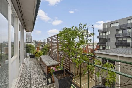 Unit 17/52 Caroline Street, South Yarra. - Photo 2