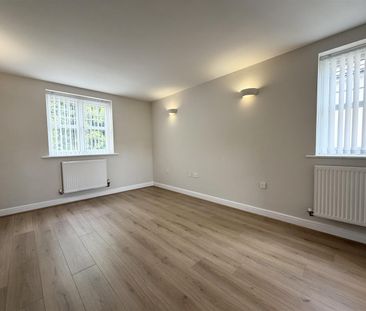 Beacon Lane, Heswall - Photo 2
