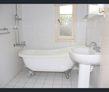 Comfortable Family Home in a Great Location - Photo 3