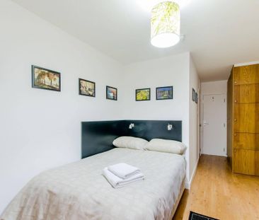 Flat 10 Finchley Road, Hampstead NW3 7AJ - Photo 1