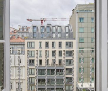 Room in a shared 6-bedroom apartment for rent in Lisbon, bills incl... - Photo 4