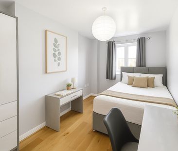 5 Bed Terraced House, Wordsworth Road, BS7 - Photo 2