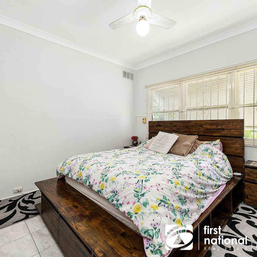 Sefton High School Zone - Photo 1