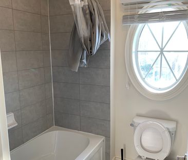 For Lease - 3127 Streamwood Pass, Oakville, Ontario - Photo 5