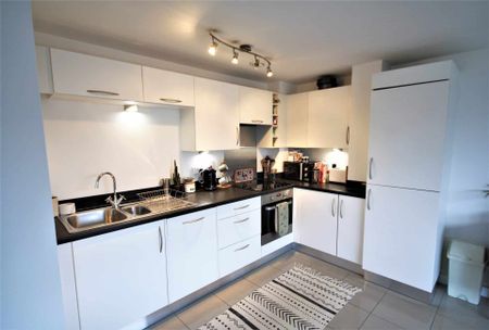 Nethercott Bank, Geoffrey Watling Way, Norwich - Photo 5