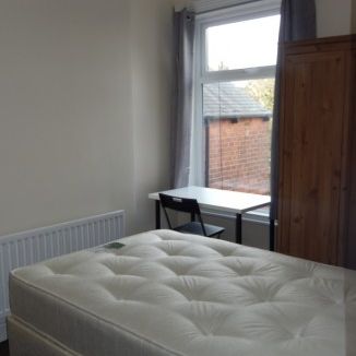 4 Bed Terrace house Ventnor Street - Photo 1