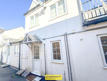 1 bedroom ground floor flat to rent - Photo 2