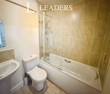 2 bedroom apartment to rent Watkin Road, Leicester, Leicestershire,... - Photo 6