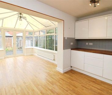 2 bedroom terraced house to rent - Photo 4