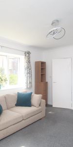 3 bedroom semi-detached house to rent - Photo 3