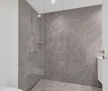 Moderne 4-værelses lejlighed med altan og udsigt i Nørresundby - Photo 1