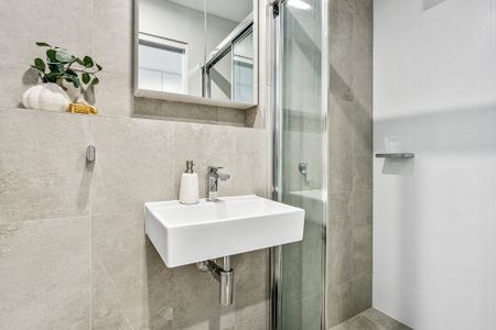 Furnished Studio Apartment - BILLS INCLUDED - Photo 2