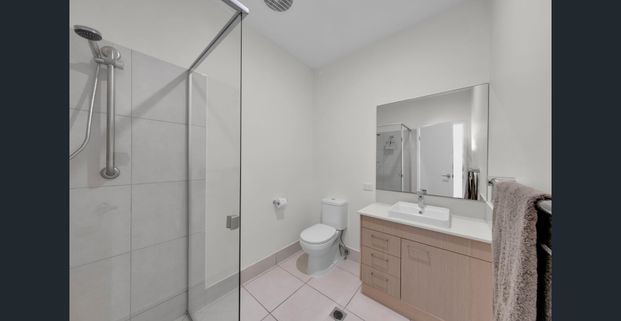 Modern Living in the Hearth of Mango Hill - Photo 1