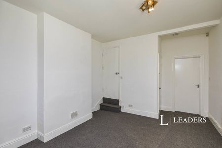 3 bedroom house to rent Hogarth Street, Nottingham, NG3 - Photo 5