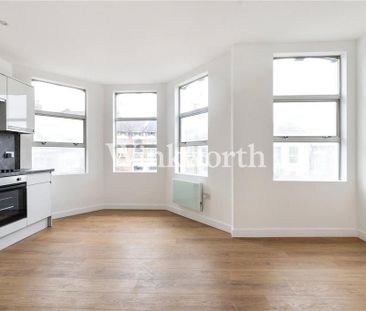 Studio to rent - Photo 2