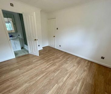 4 bedroom detached house to rent - Photo 6