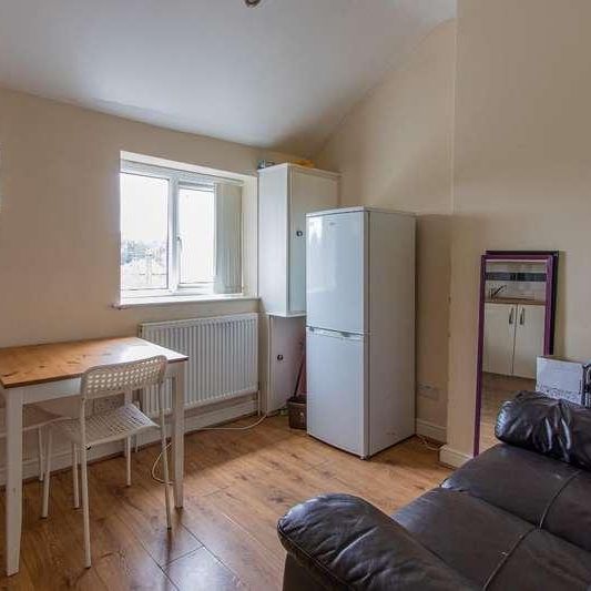 Colum Road, Cathays, CF10 - Photo 1