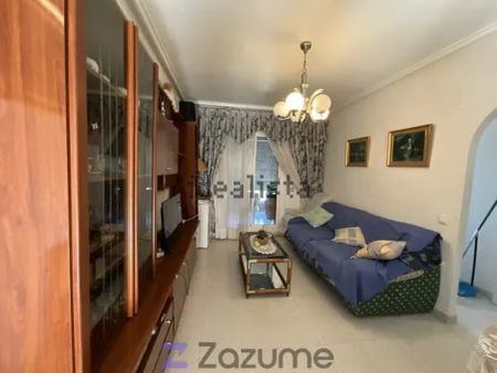 Alquiler de piso en Calle Urbano Arregui - Photo 2