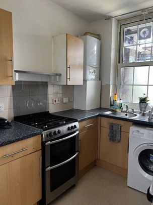 Room in a Shared Flat, Becklow Gardens, W12 - Photo 1