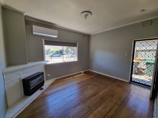 Best Location!! - Photo 1