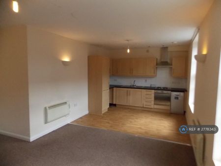 2 bedroom flat to rent - Photo 5