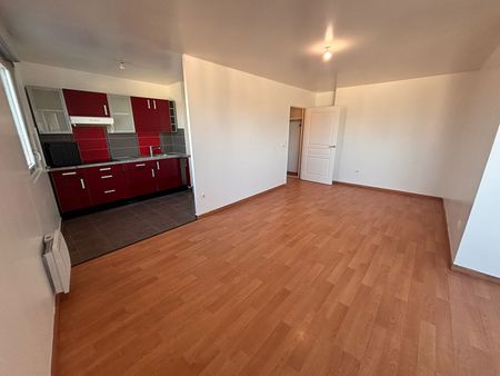 Location Appartement 3 pièces 68m² - Photo 5