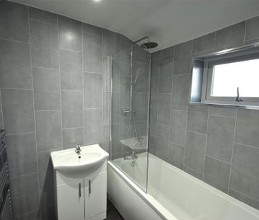 4 bedroom property to rent - Photo 2