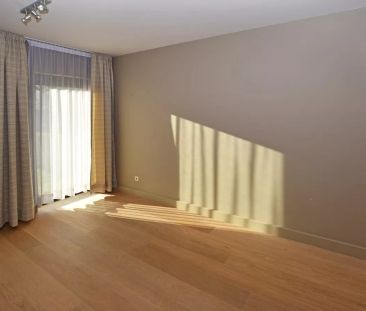 Mooi gelijkvloers appartement met twee slaapkamers en een groot ter... - Foto 1