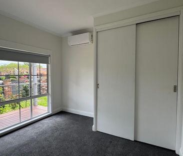 Beautifully Renovated - Photo 3